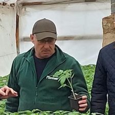 Mandea la Tandea – Ministrul Agriculturii si Gadea Adrian, taie frunza la caini, bat campii, spun generalitati, se exprima greu, etc