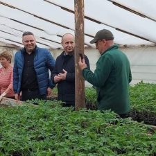 Video Senzational!! Ceausescu s-a reincarnat in actualul ministru al Agriculturii. Nu poti scoate comunismul din Florin Barbu – 100 de lei e tot o solutie a la Ceausescu