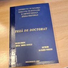 Emilia Neagu – Doctoratele, in Primaria Craiova, au ajuns precum steagurile lui Pristanda