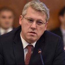 Care-i smecheria cu pensiile politistilor: pensia anticipata si anticipata partial – asa ies la pensie la 47 de ani