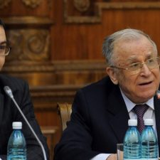 Hidrologul Ion Iliescu: Ponta si-a deschis barajul prostiei