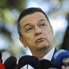Video Lectia de economie cu vacarul Grindeanu – ajuns in fruntea tarii, vacarul trebuie sa gaseasca solutii la probleme pe care le explica cu vorbele lui