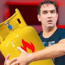 Video Varianta tragi-comica a exploziei din Rahova